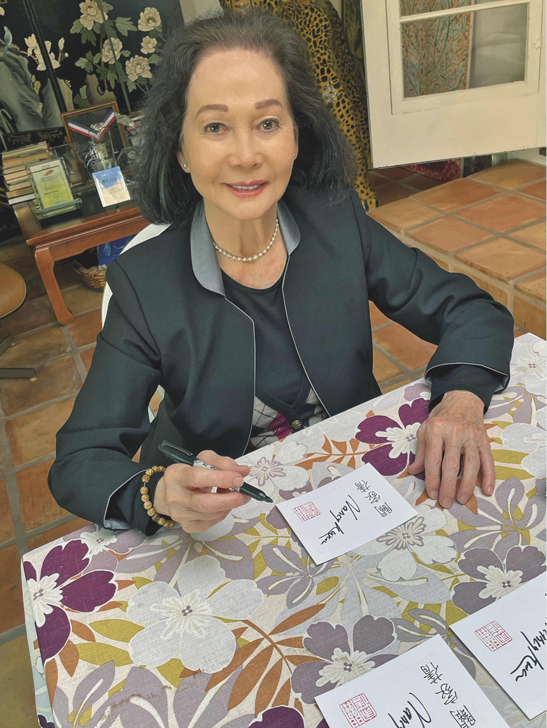 Bruce Lee Forever: Signature Collection – Nancy Kwan